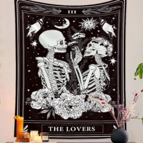 #1 Black and White Skull Tapestry